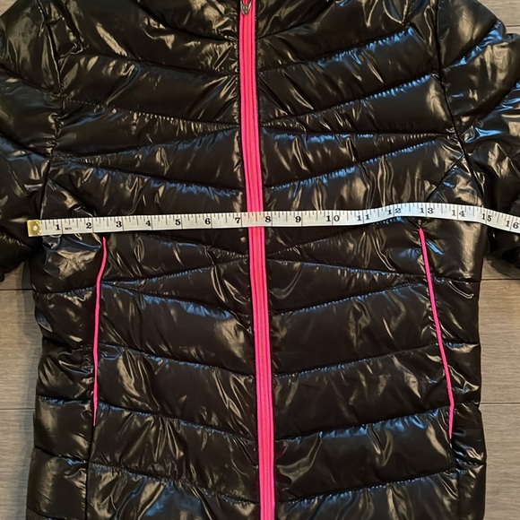 SPYDER Girl’s Black Light Winter Jacket. Kids Medium. - Picture 8 of 13